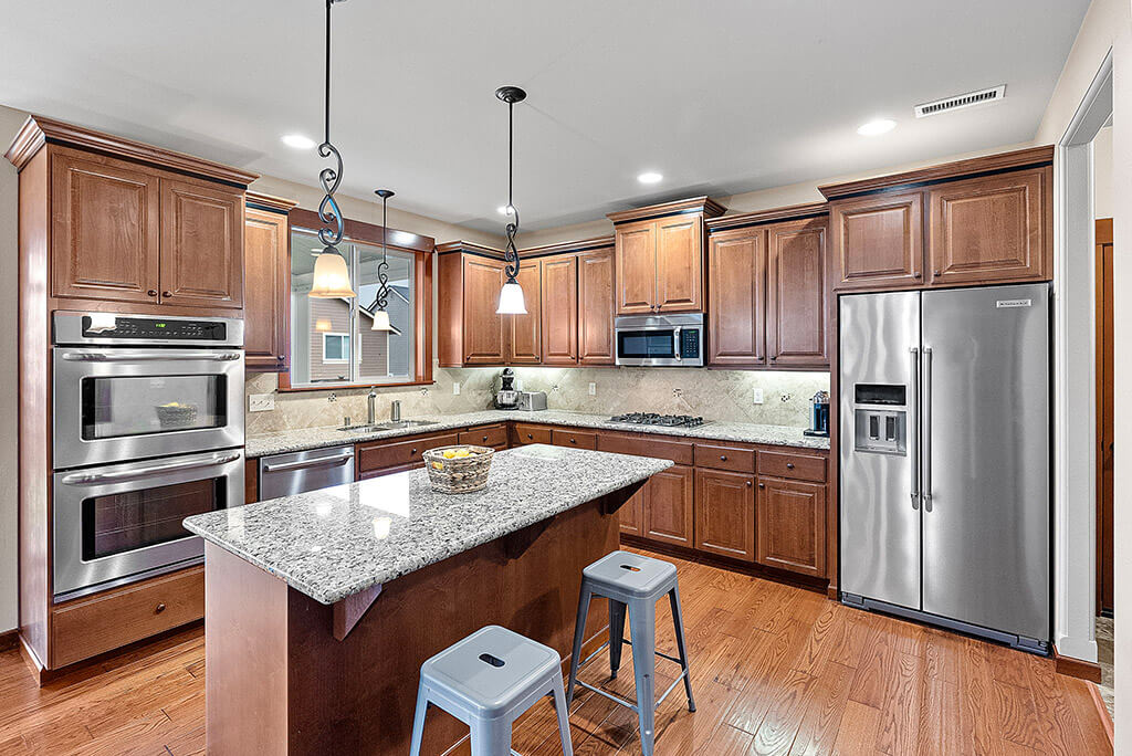 Stainless appliances and granite counter tops