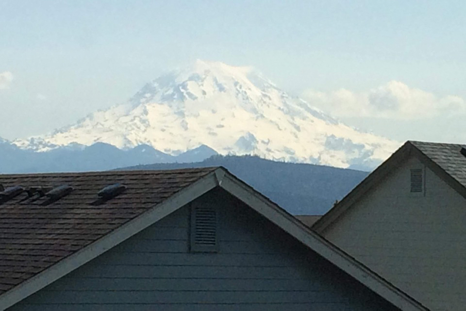 Mt Rainier view from rear bedrooms
