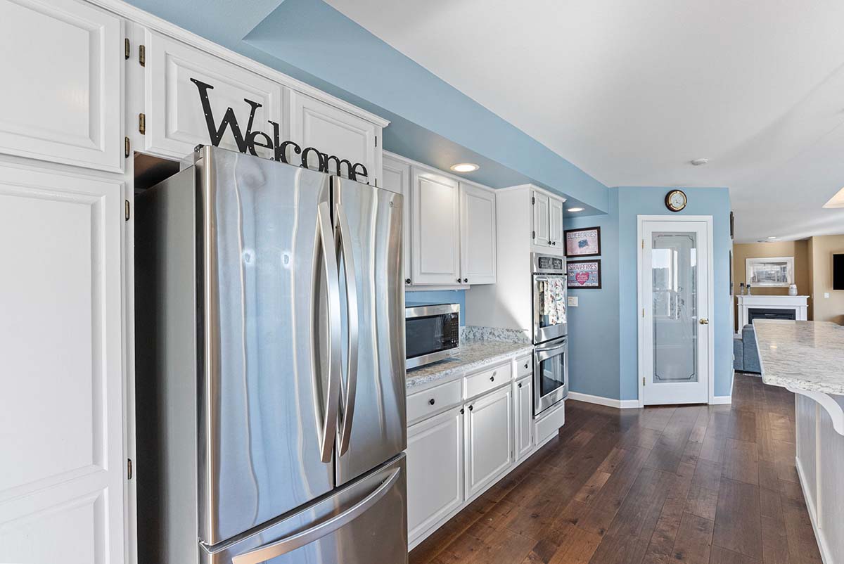 Ample kitchen storage including butler’s pantry