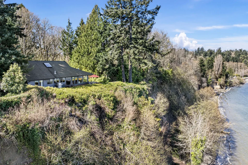 Quintessential Northwest Contemporary perched above Tramp Harbor. 8032 SW 222nd Place, Vashon