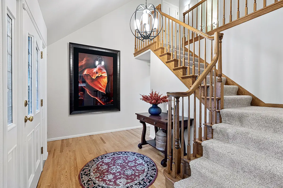 Gracious front entry