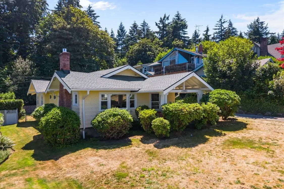 SOLD by South Sound Property Group $853,000 3706 N 33rd St, Tacoma, WA 98407 Represented Buyer | 8/11/26 3 BR | 2 BA | 2,285 SQFT